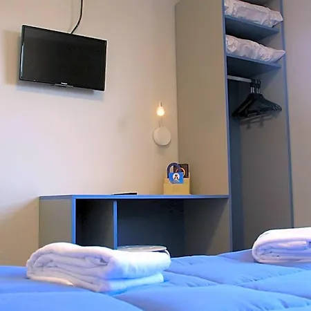 Le Petit Majestic 2*